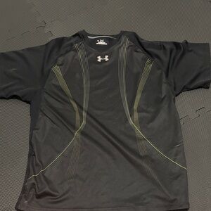 Under Armour Men's Black and Green Athletic Tee